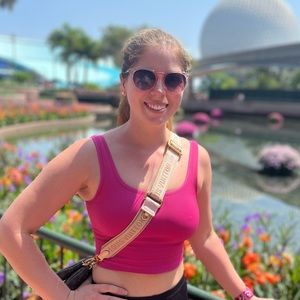 Meet your Posher, Mitzi